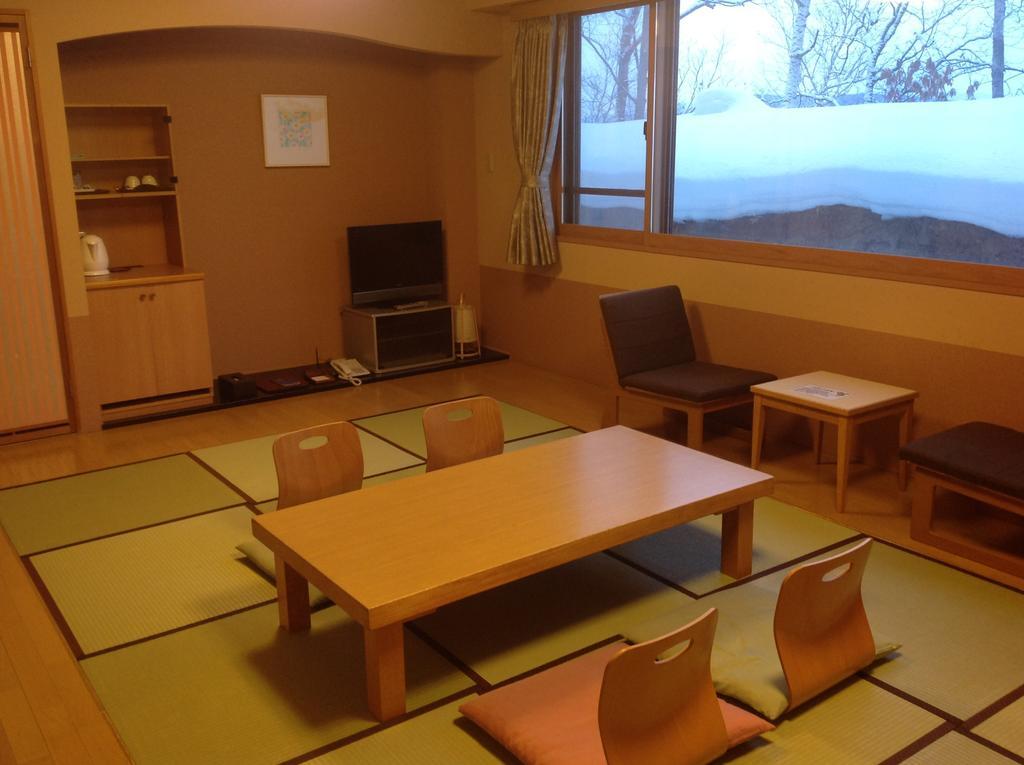 Hanakagura Higashikagura Exterior photo